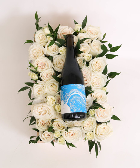 Gift Crate, Red Roses, Wine