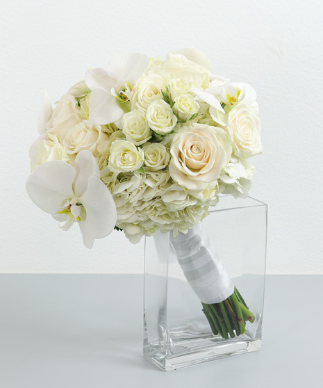 Premium Bouquets Flower Shop - White On White Florist